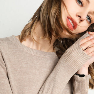 Classic Cashmere Round Neck Sweater | Emilia