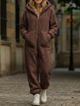 Loose-fitting straight-leg jumpsuit for women | Nova