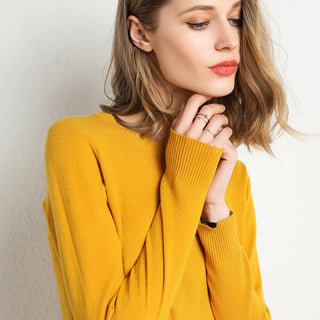 Classic Cashmere Round Neck Sweater | Emilia